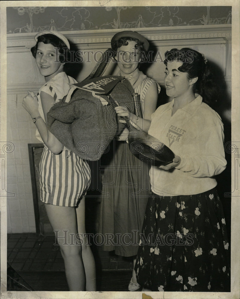 1956 Teenage Girls Pack For Summer Camp - Historic Images