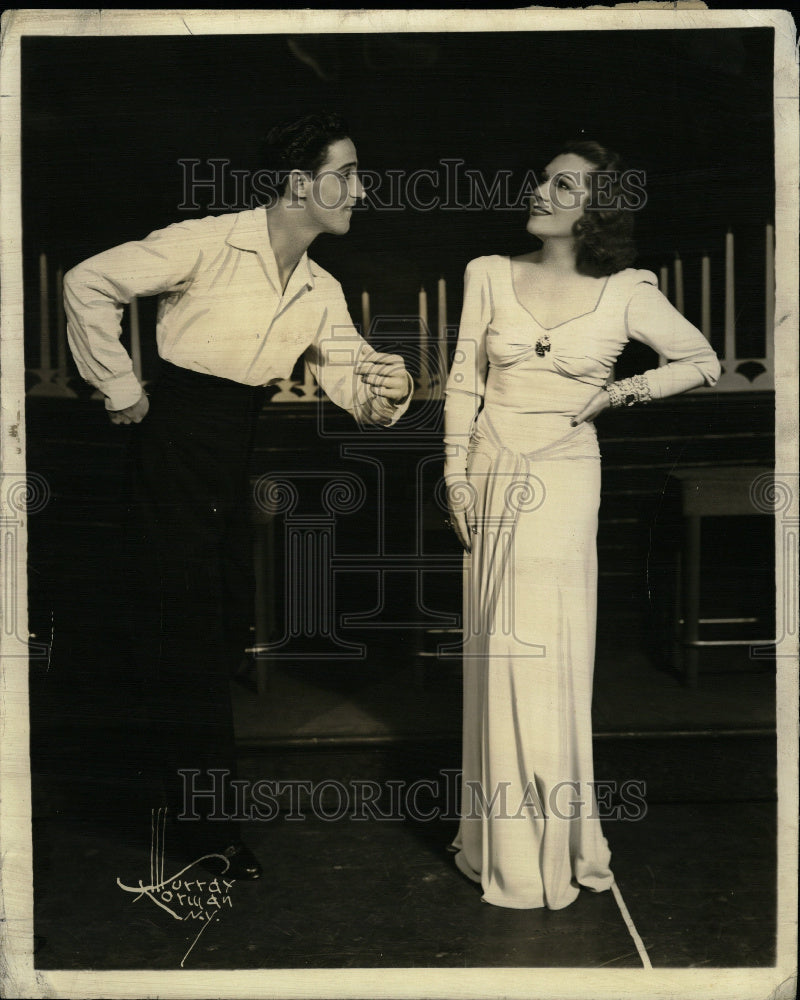 1942 Actors George Tops and Vivienne Segal - Historic Images