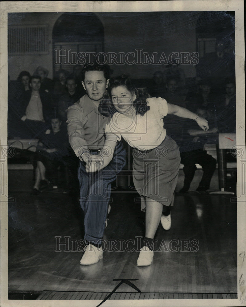 1949 Old Man Teaches Teen How To Bowl - Historic Images