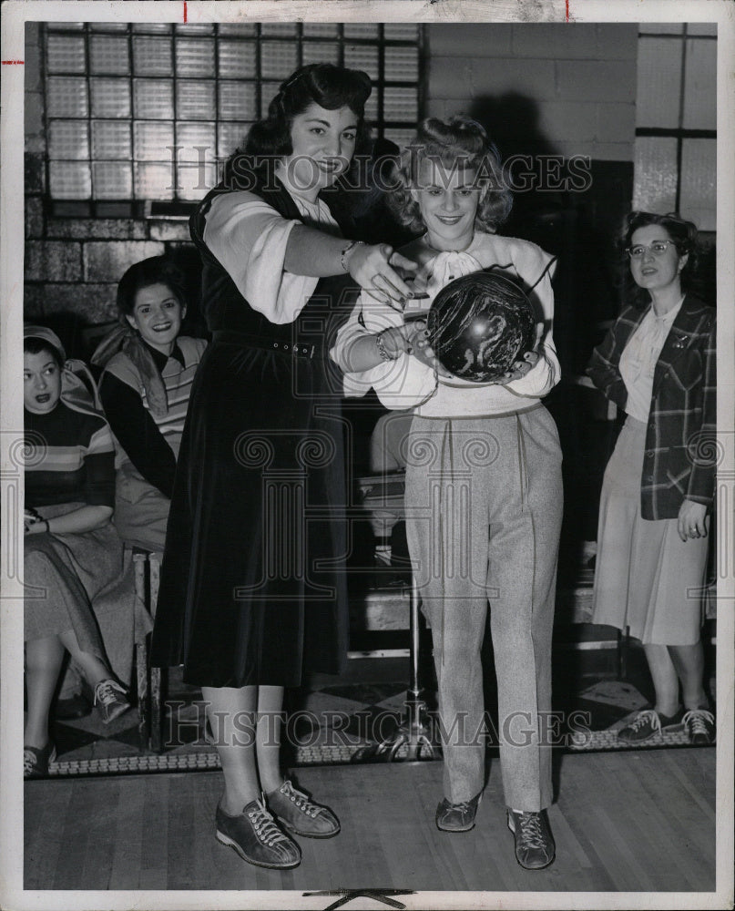 1948 Lorraine Varipapa &amp; Ethel Gordon Bowl - Historic Images