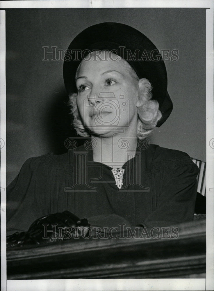 1939 Dorothy Pointon Hill In Divorce Court - Historic Images