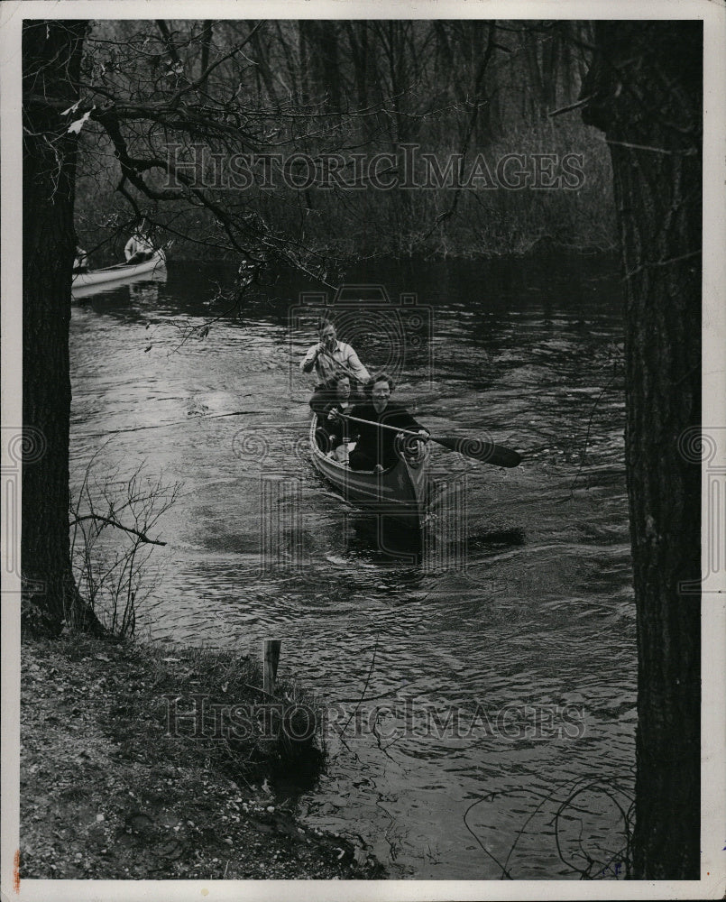 1947 Huron River Mr Mrs Chester Alan Boat - Historic Images