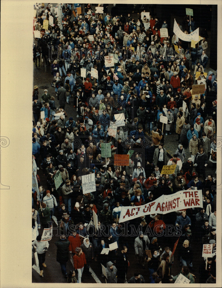 1991 Dirkson Paderal Bldg Demonstration - Historic Images