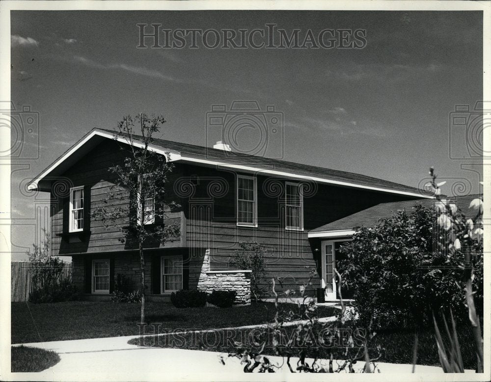 1970 tailor homes community - Historic Images