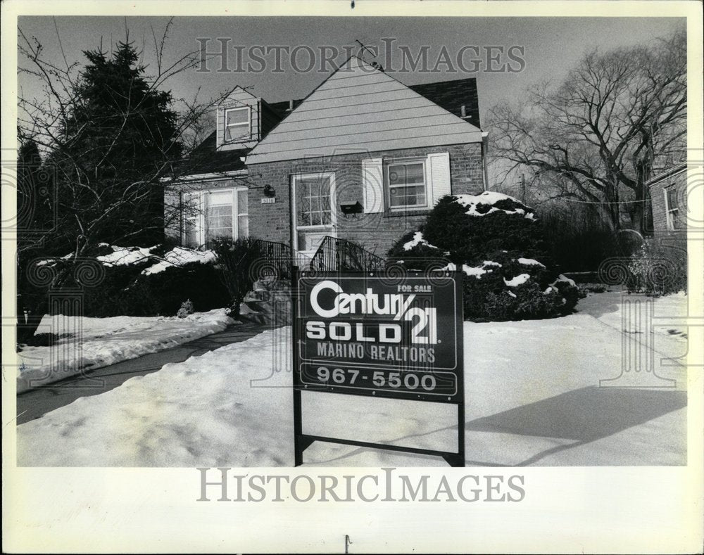 1983 Black White Exterioe Home Sold Morton - Historic Images