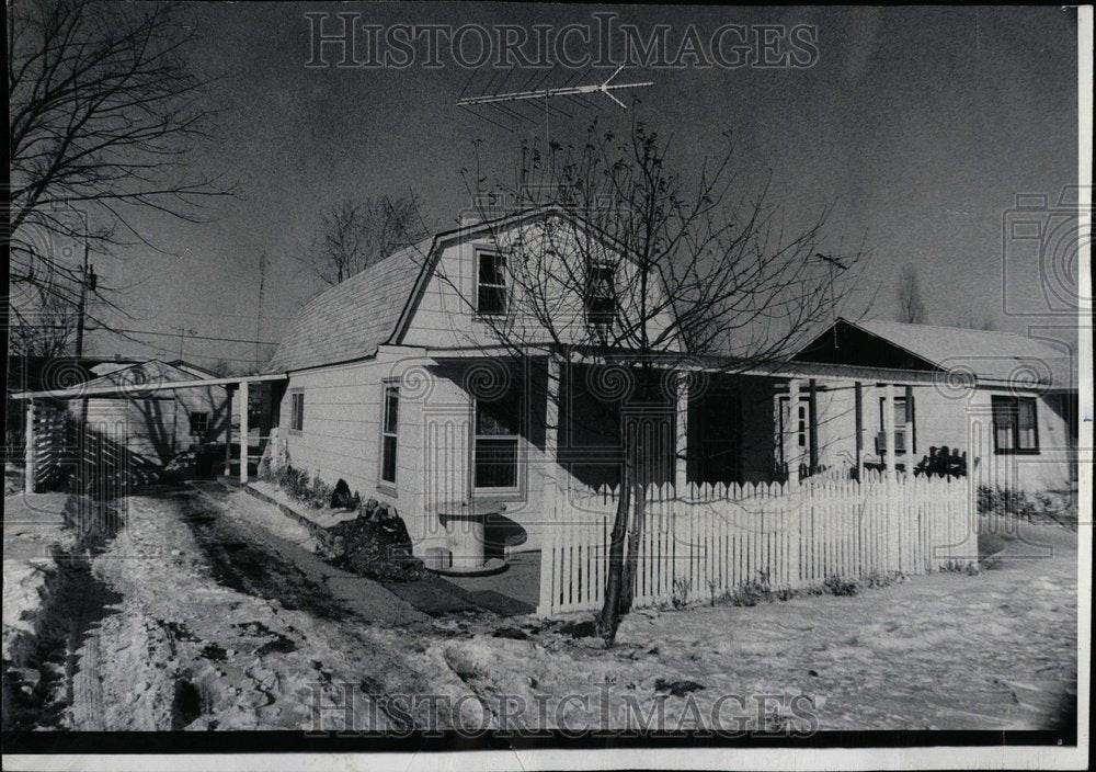 1977 Lombard Houses West Suburban - Historic Images