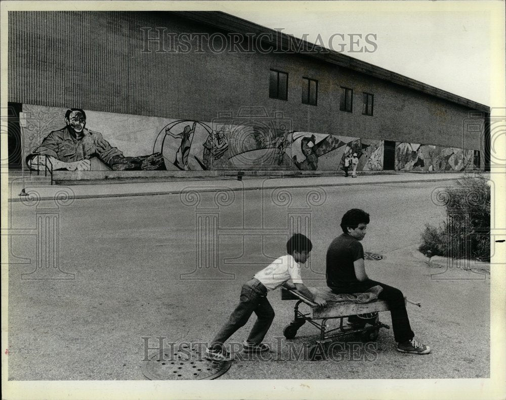 1981 Mural Art Benito Juarez High School - Historic Images