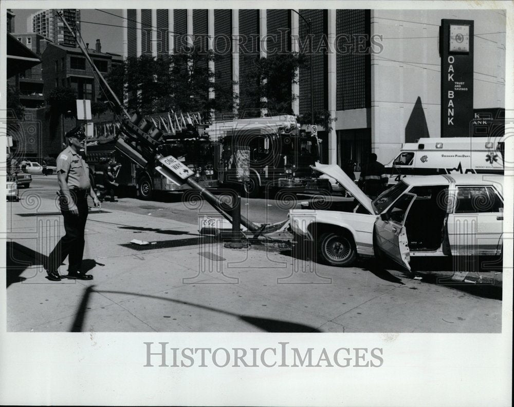 1993 Yellow Cab Co Police Collision Oak - Historic Images