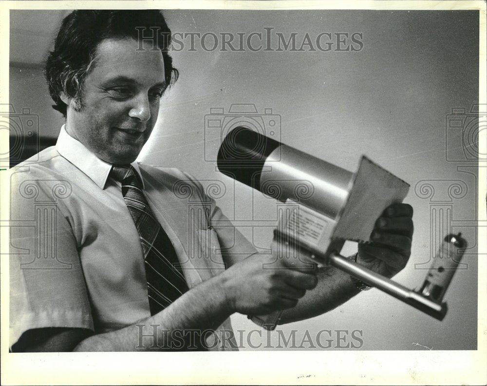 1983 X-Radiation Device Gun Letter Bomb - Historic Images