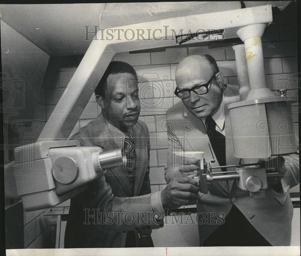 1972 X-Radiation Radiology Lewis Department - Historic Images