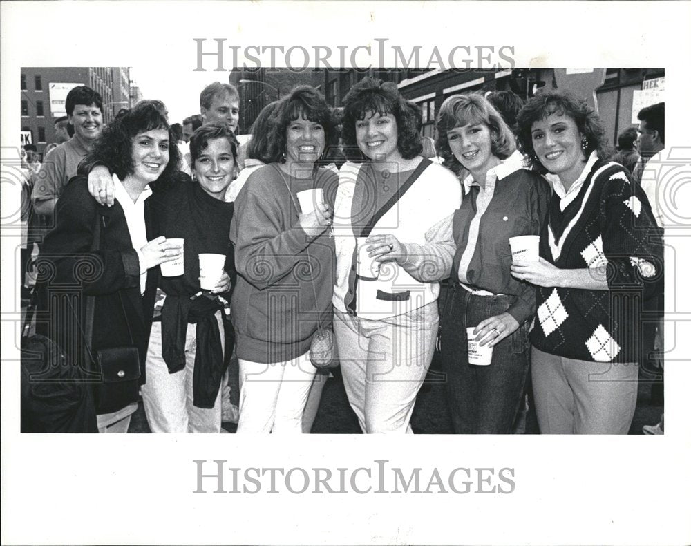 1992 Peggy Cahill Victoria Priola St. Pat&#39;s - Historic Images