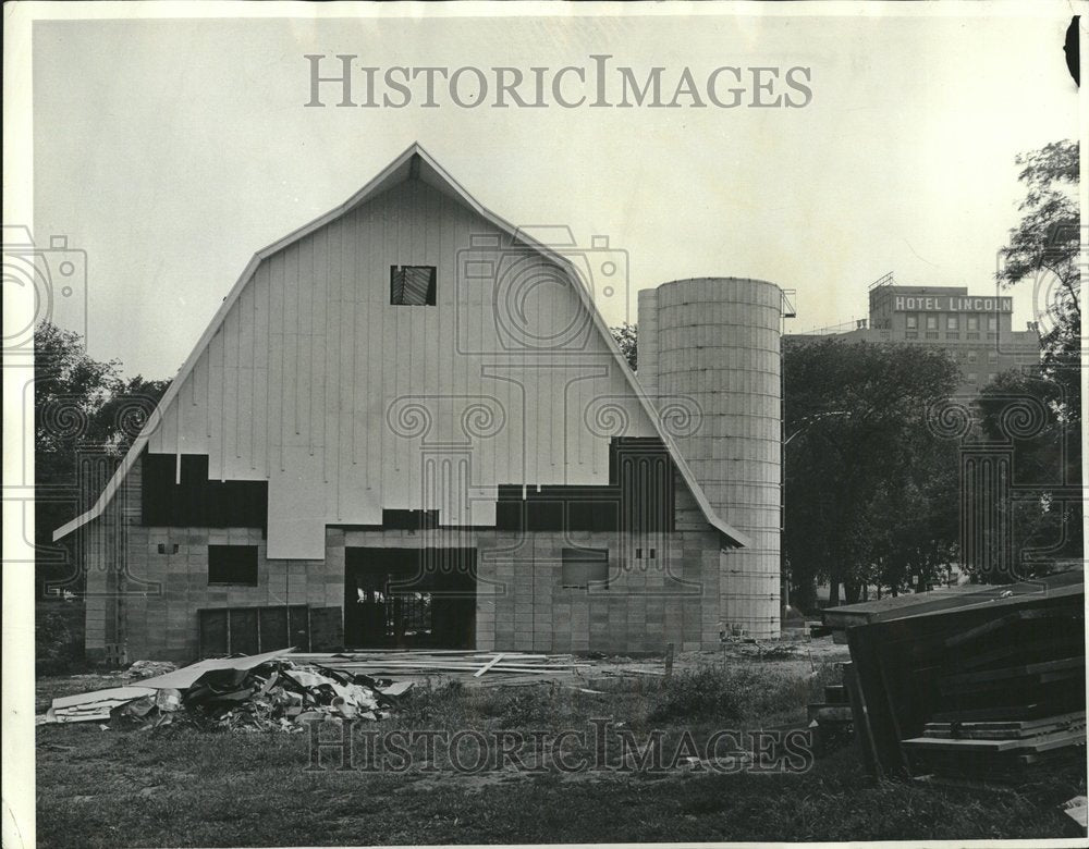 1964 Barn Farm Silo Zoo Lincoln Park Sheep - Historic Images