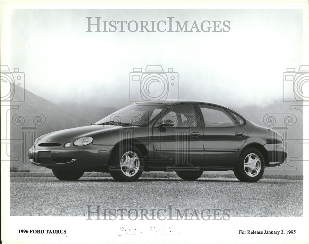 1995 1996 Ford Taurus Ford Motor Company - Historic Images