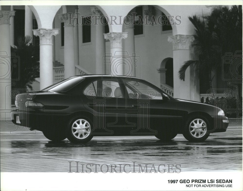 1997 Geo Prizm Lsi Sedan Car Model Ground - Historic Images