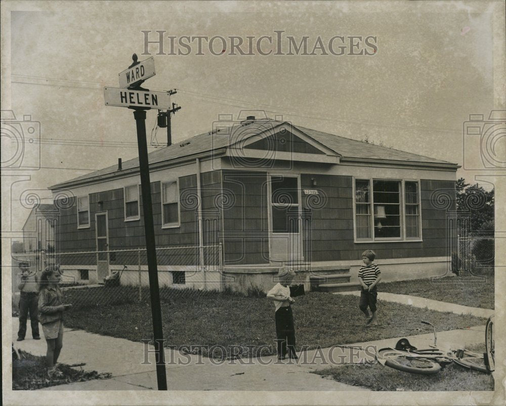 1957 Mary De Caussin Old Home Helen Tower - Historic Images