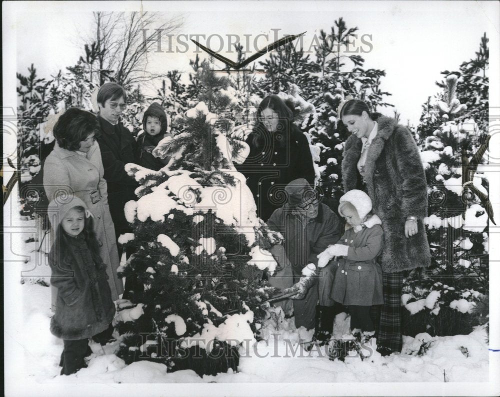 1972 Jennifer Dobson Mrs Rochald Celebrate - Historic Images