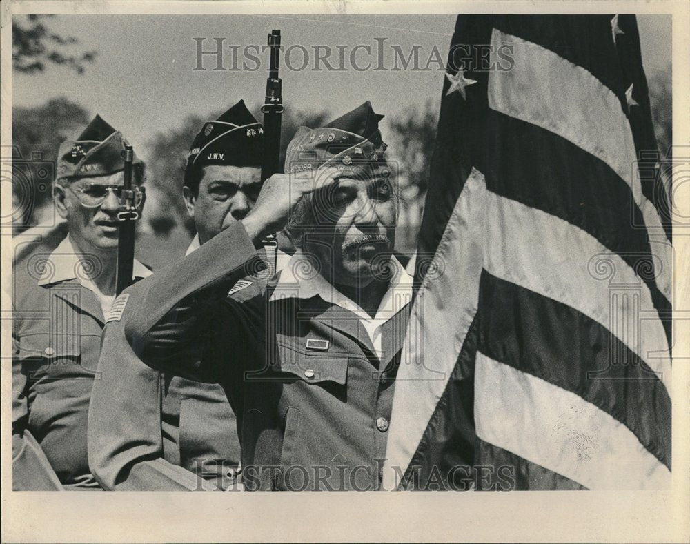 1981 Jewish War Veterans Statues Shalom - Historic Images