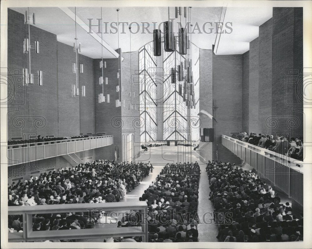 1959 Memorial Pulpit Modernistic Glass - Historic Images