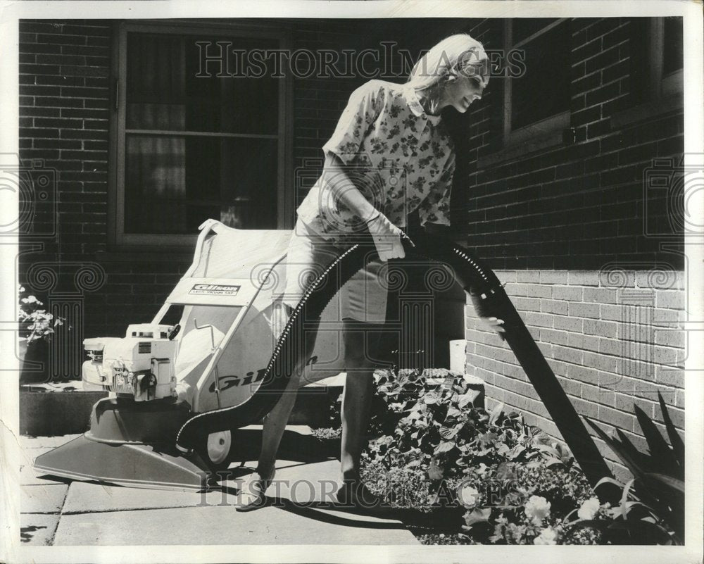 1969 Gilson Brothers Portable Lawn Vacuum - Historic Images