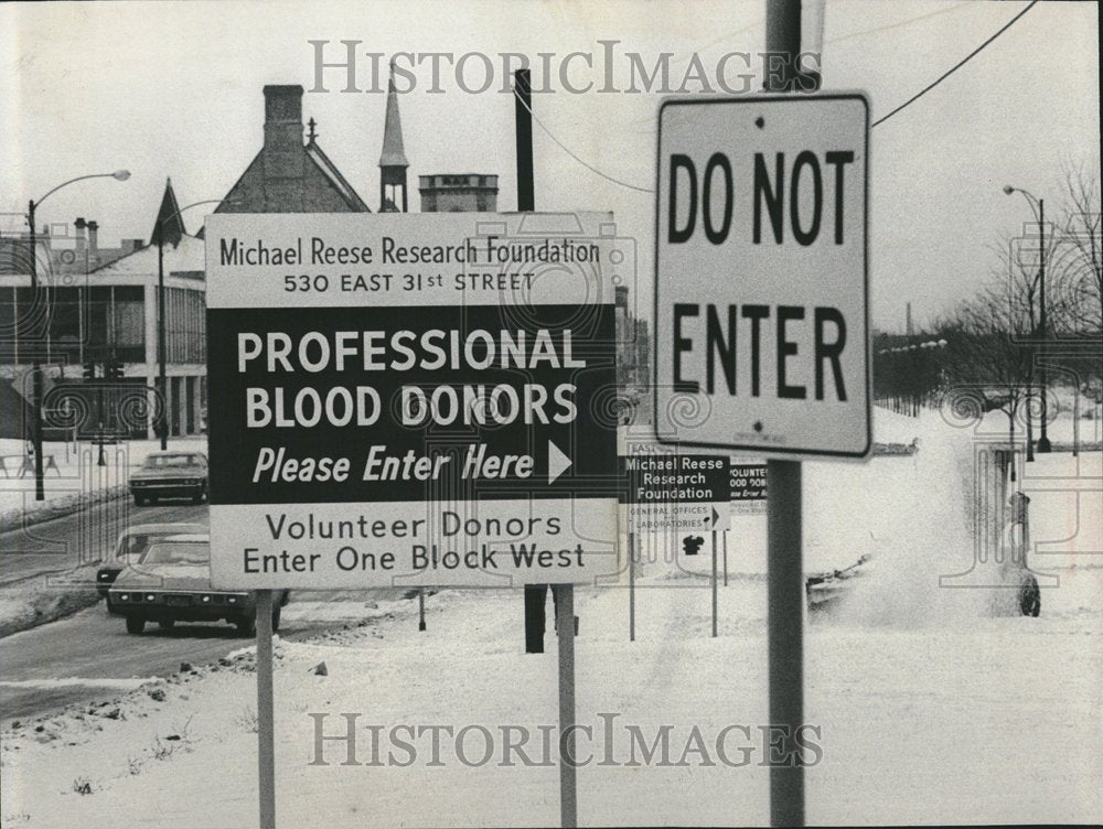 1969 Michael Reese Research Foundation Sign - Historic Images