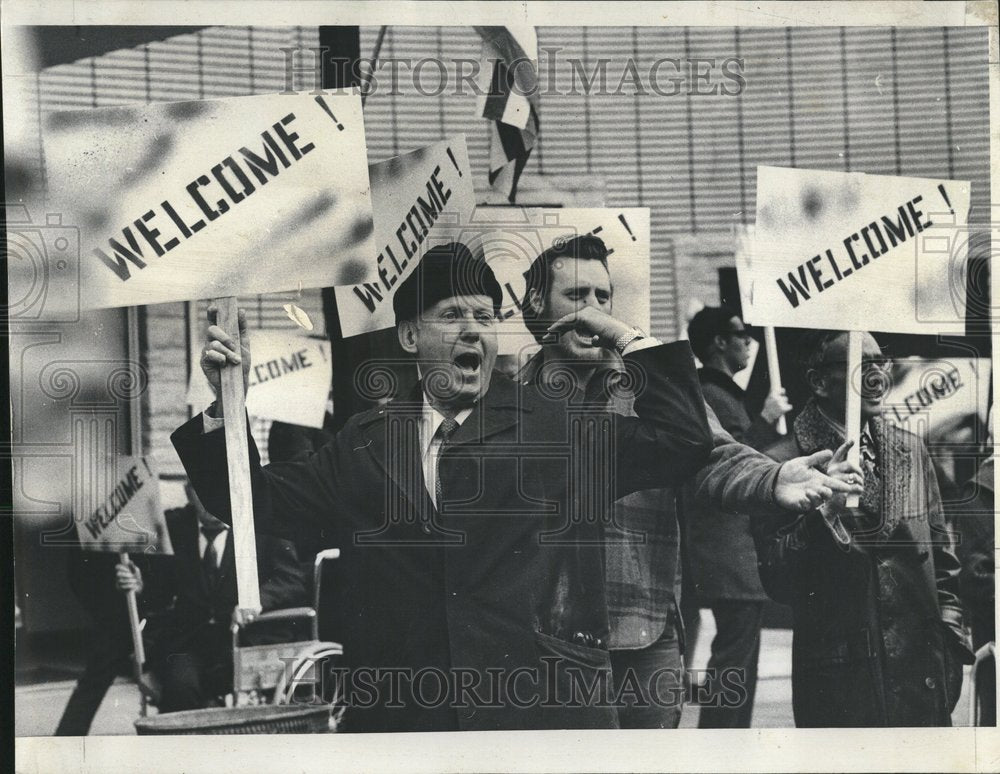 1972 Mental Health Halfway House Protest - Historic Images