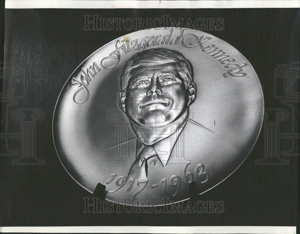 1975 arlington hamilton mint - Historic Images