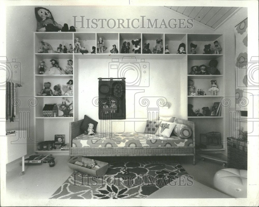 1969 Girl&#39;s Room In/Garden House of Ideas - Historic Images