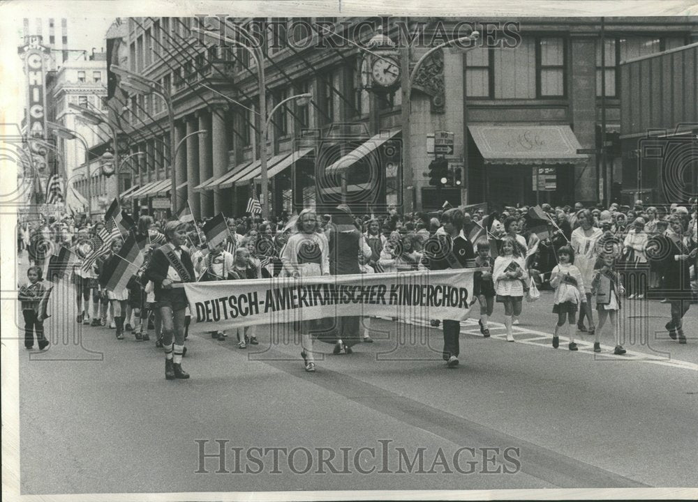 1975 German Day Parade State Street - Historic Images