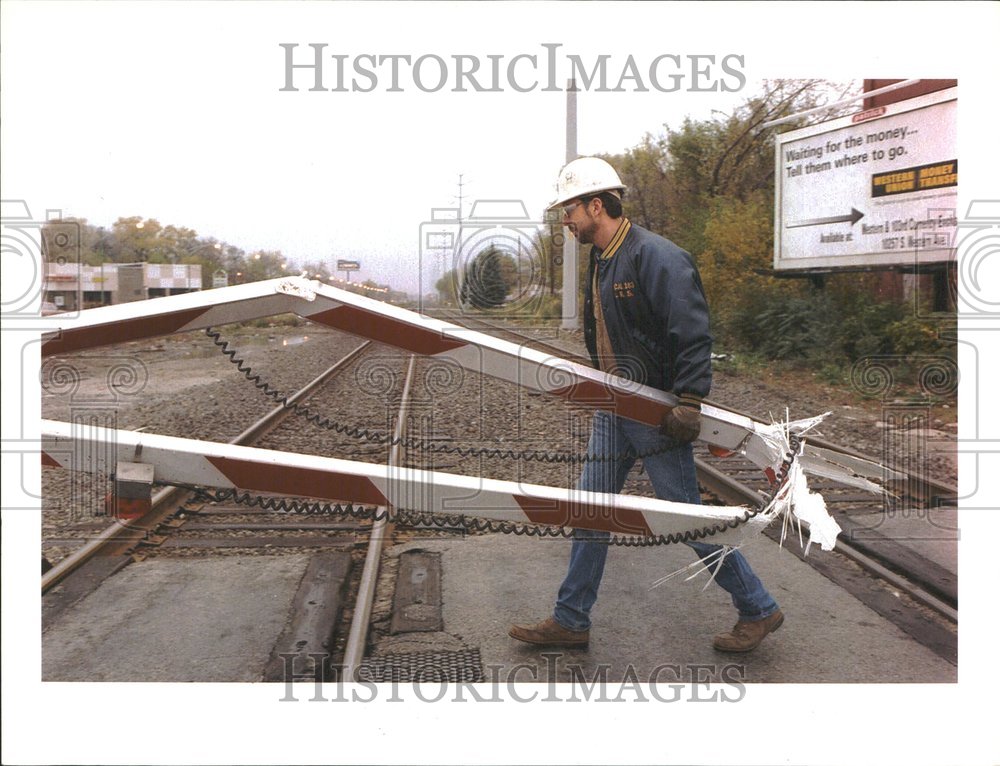 1995 Crossing Gates  Warning Lights - Historic Images