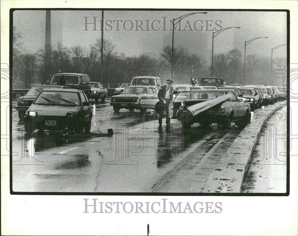 1984 Car Accident Lake Shore Chicago Area - Historic Images