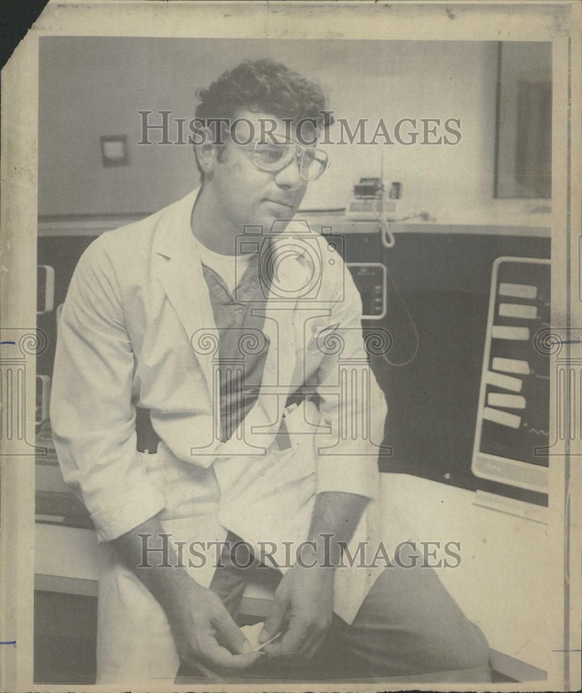 1975 Dr. Thomas Gionis Surgical Resident - Historic Images