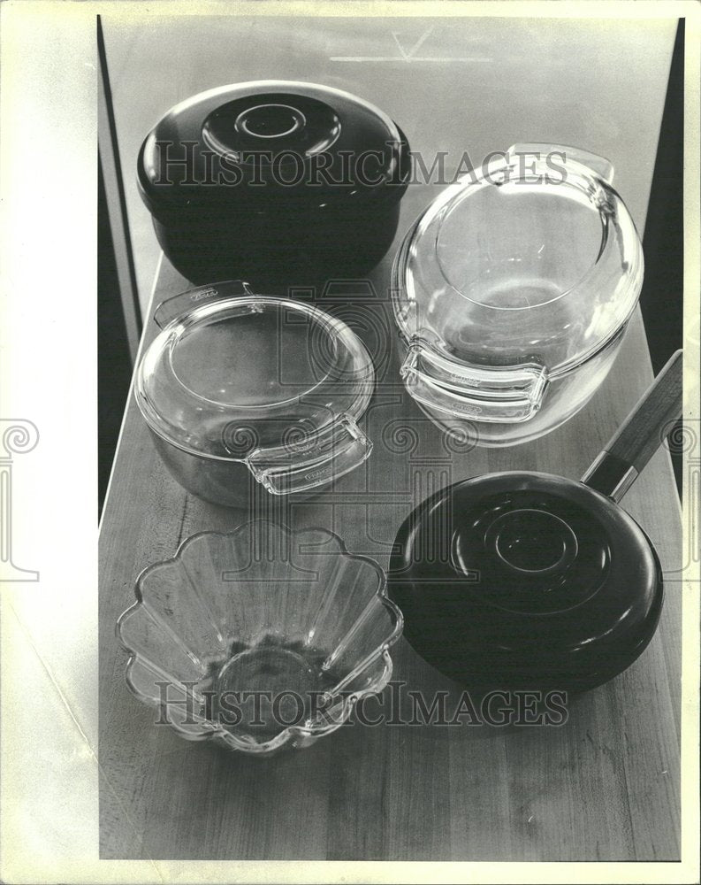 1983 Corning&#39;s Cullnaria and Kokki ceramics - Historic Images