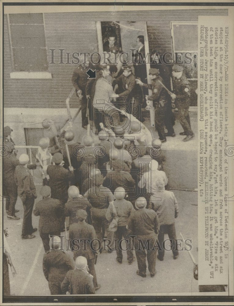 1970 Inmate Beaten Queens House - Historic Images