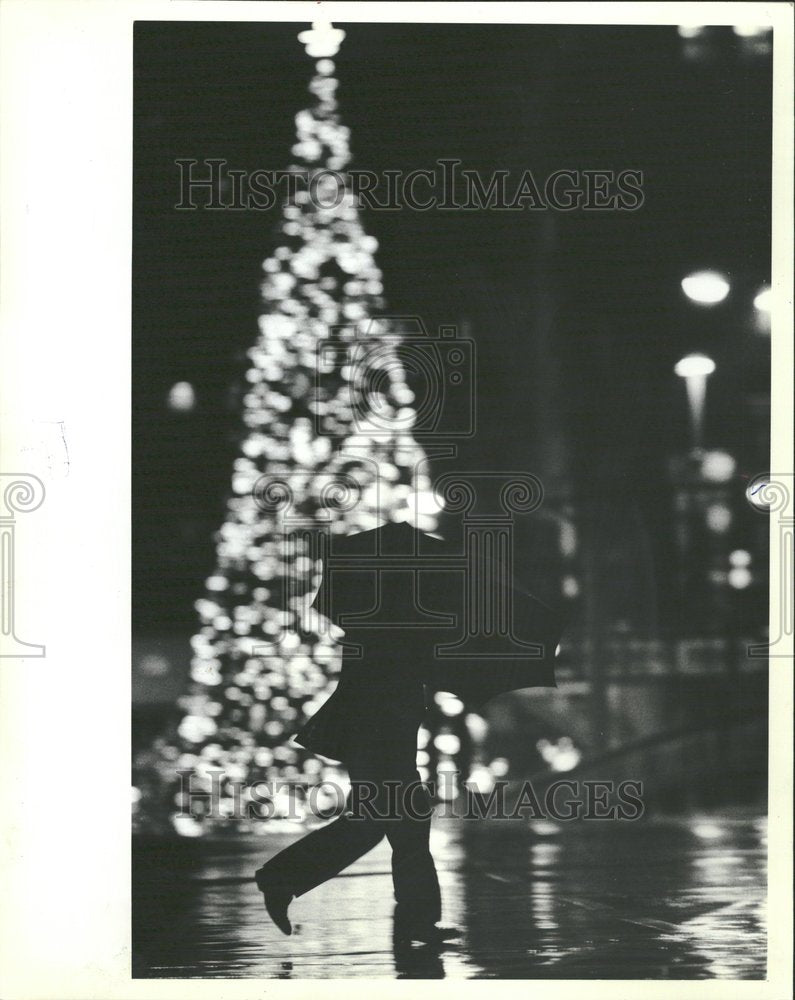 1982 State Street Christmas Tree Rain Flood - Historic Images