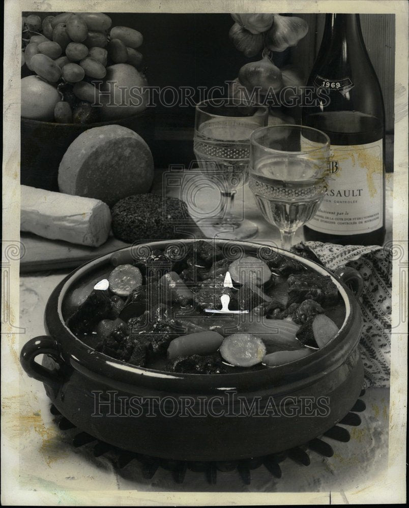 1972 Beef Ragout Provencale style - Historic Images