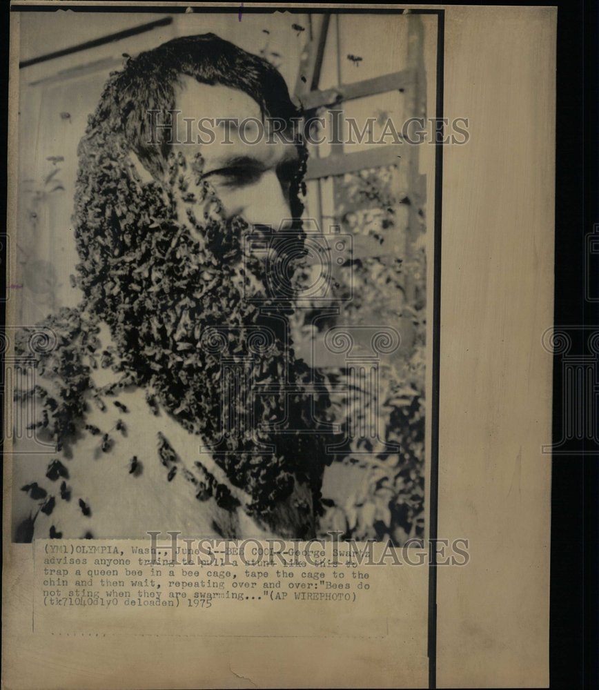 1975 George Swartz Bee Hive On Face Stunt - Historic Images