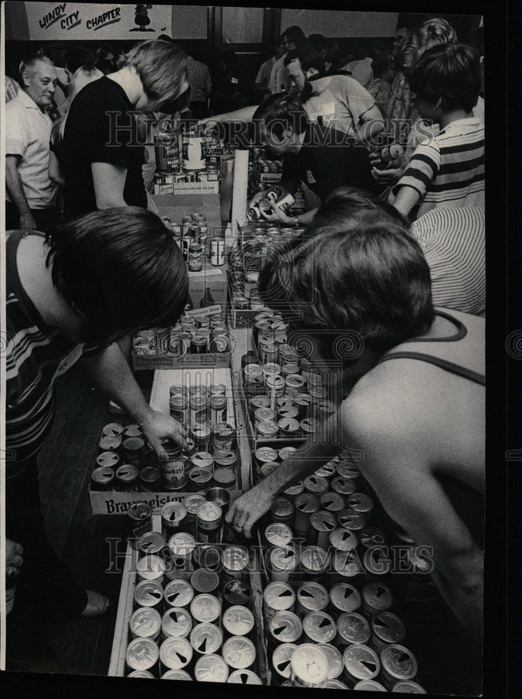 1973 Beer Can Collectors Chicago America - Historic Images