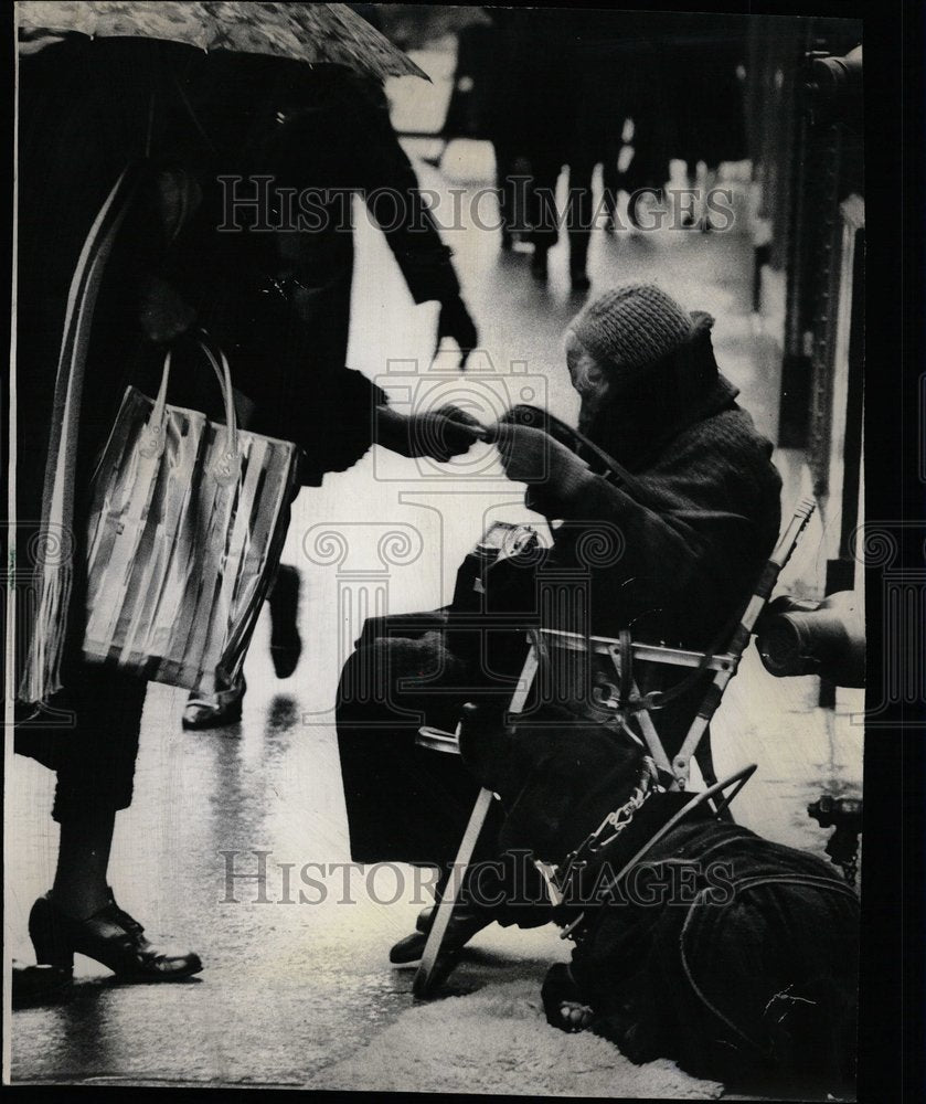 1974 Bling Homeless People Chicago - Historic Images