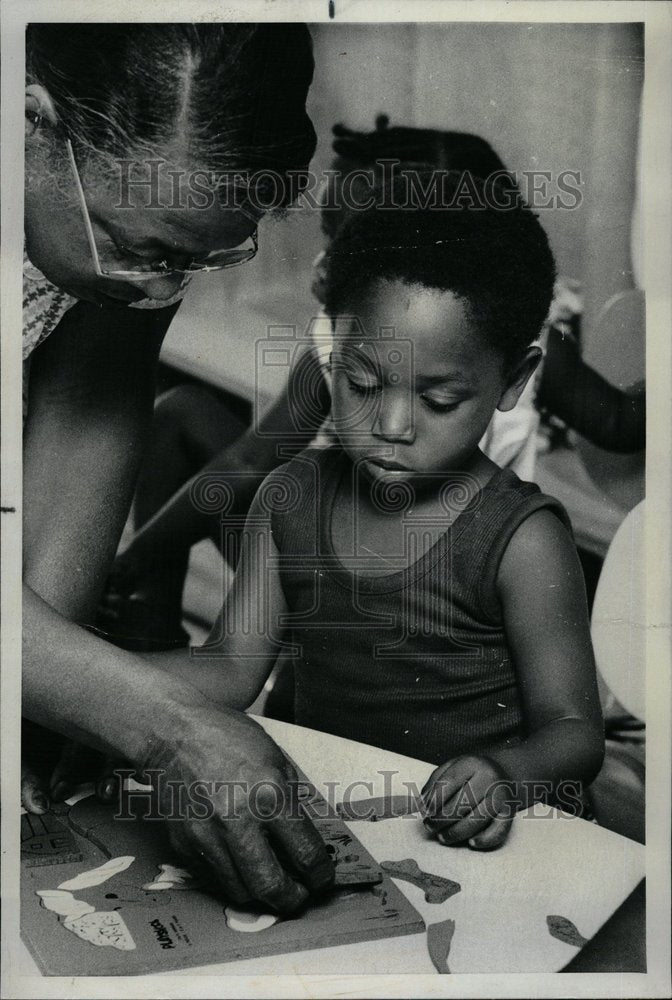 1975 Melvin Kennedy Lonnie Warr Head Start - Historic Images