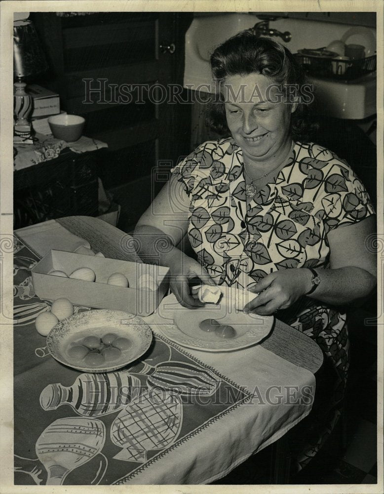 1963 Woman Shows Off Double Yolked Eggs - Historic Images