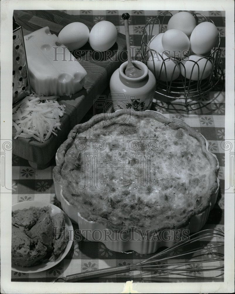 1983 Quiche Lorraine recipe on back - Historic Images