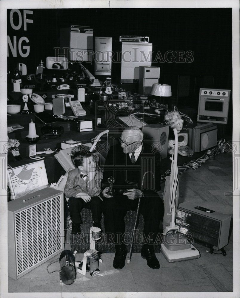 1963 Man Tells Boy Of Edison&#39;s Inventions - Historic Images