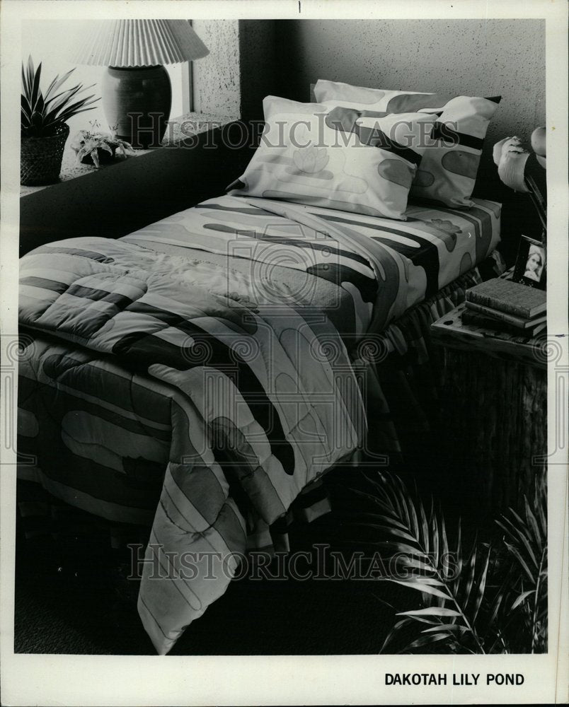 1977 Dakotah Handcrafts Bed Comforter - Historic Images