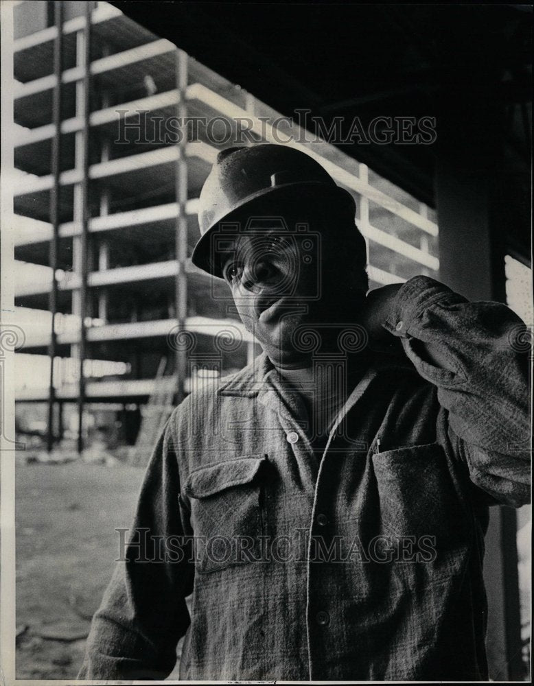 1972 Donald Hairston Construction Worker - Historic Images