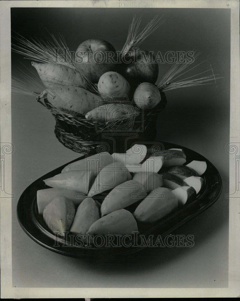 1969 Baked Yams With A Mixed Fruit Glaze - Historic Images