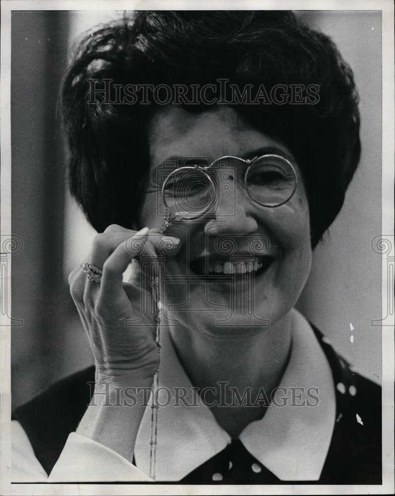 1969 Maxine Gerstel B Western Jewelers Sole - Historic Images