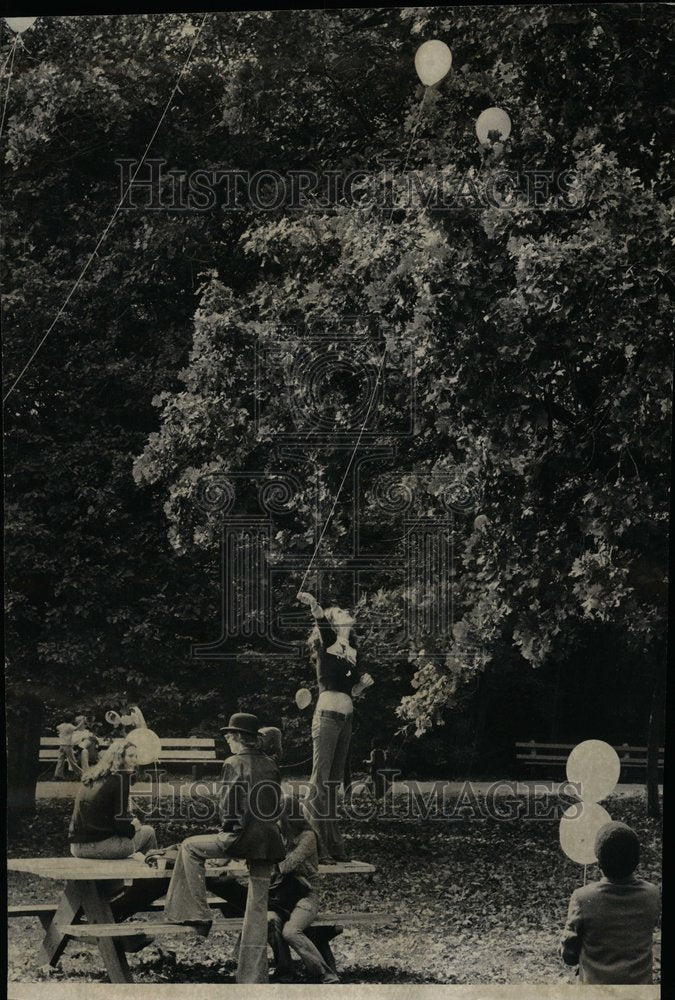 1973 Wooded Island Festival Chicago Balloon - Historic Images