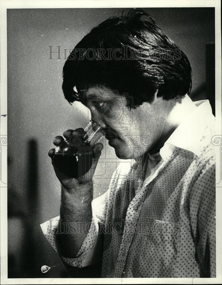 1977 Tabor Hall Vineyard Leonard Olson Wine - Historic Images