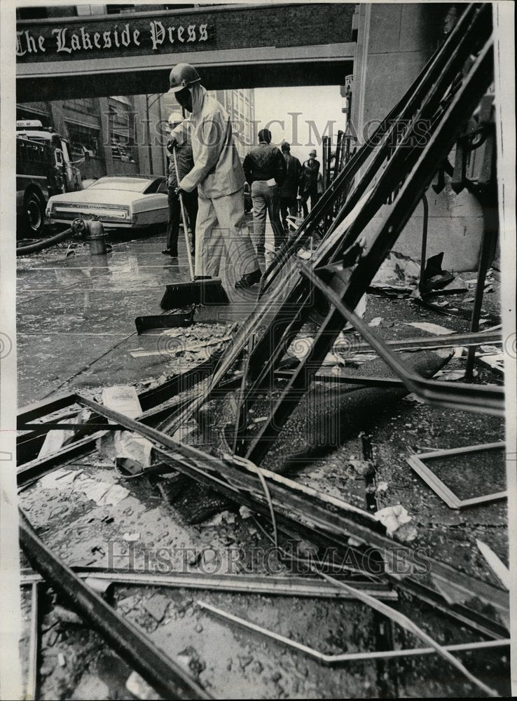 1955 Donnely Explosion Cleanup Debris Begin - Historic Images