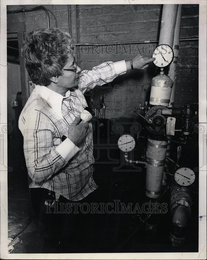 1977 Nancy Milazzo Building Engineer Michig - Historic Images